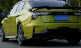 领克03 最新爆料新闻,性能与科技双提升，引领紧凑型轿车新潮流